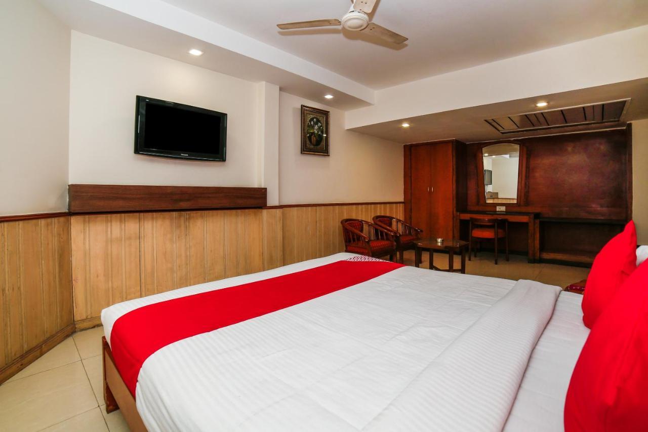 Hotel Shelter Гвалиор Экстерьер фото
