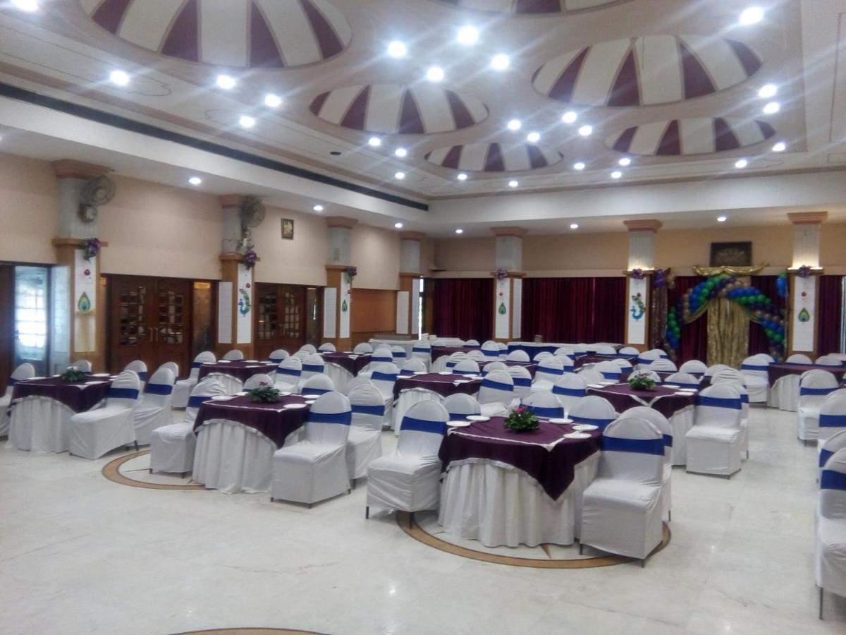 Hotel Shelter Гвалиор Экстерьер фото