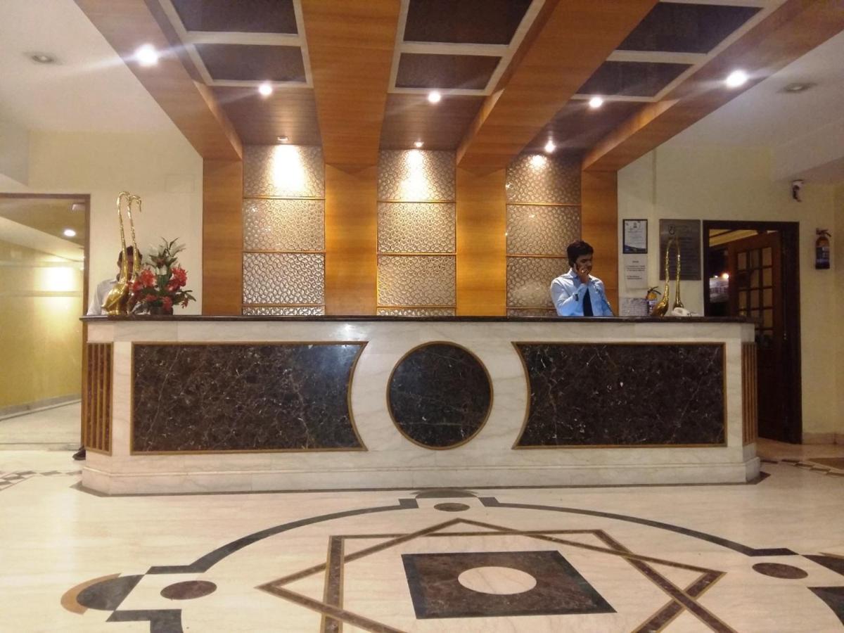 Hotel Shelter Гвалиор Экстерьер фото
