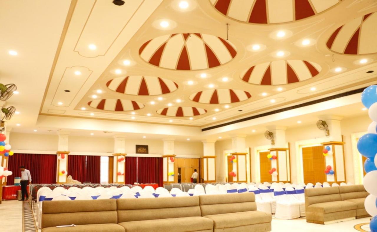 Hotel Shelter Гвалиор Экстерьер фото