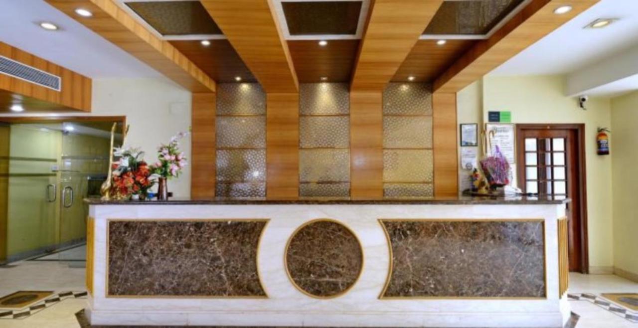 Hotel Shelter Гвалиор Экстерьер фото